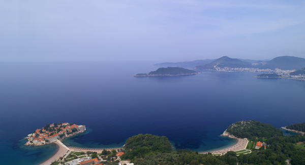 i-escape: Aman Sveti Stefan, Montenegro