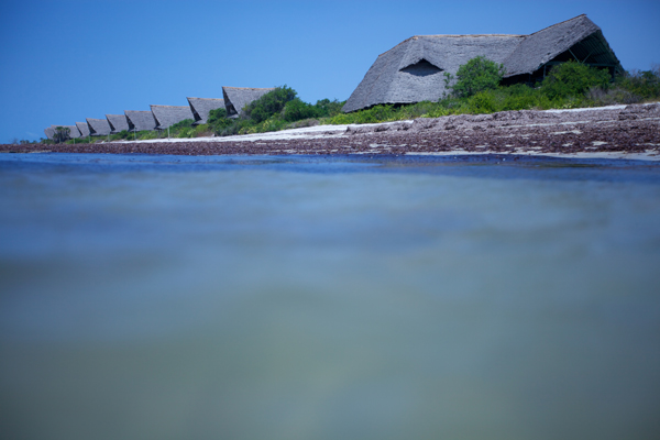 i-escape: Lazy Lagoon, Tanzania