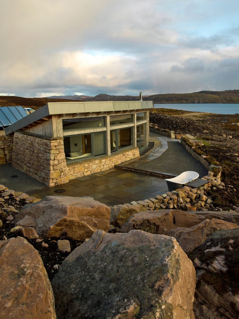 Find your perfect mountain retreat / Croft 103, Scotland