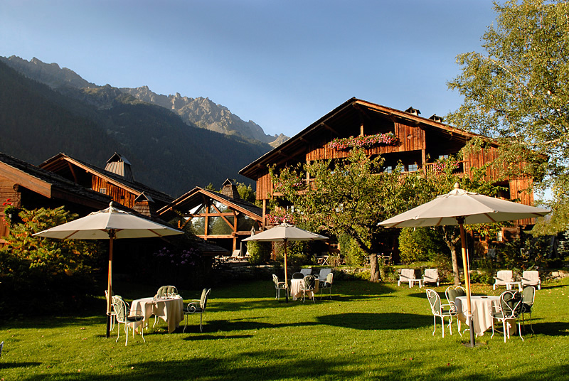 Find your perfect mountain retreat / Hameau Albert 1er, Chamonix, France