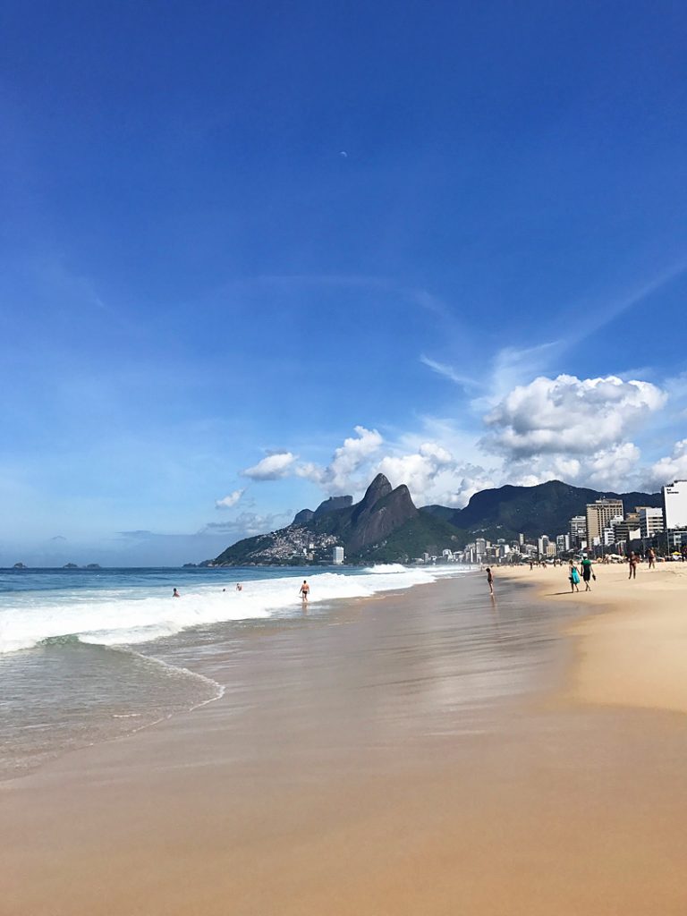 i-escape blog / A Brazil honeymoon: Rio de Janeiro / Ipanema Beach, Rio de Janeiro, Brazil