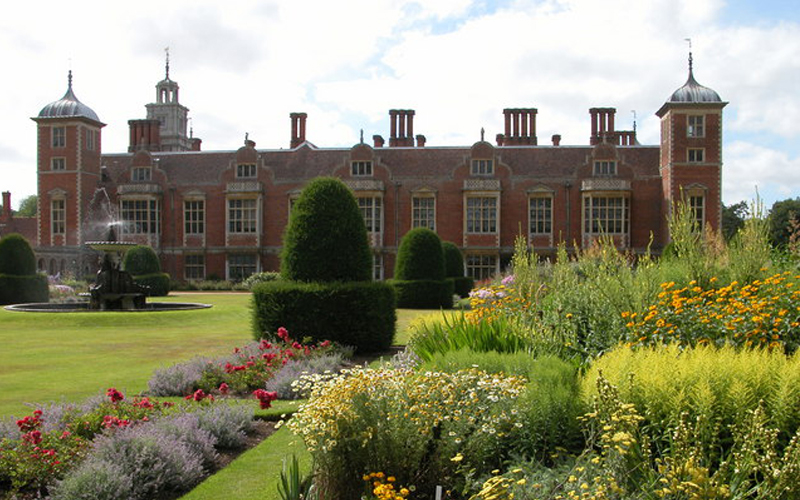 the i-escape blog / 5 of our favourite springtime getaways / blickling estate