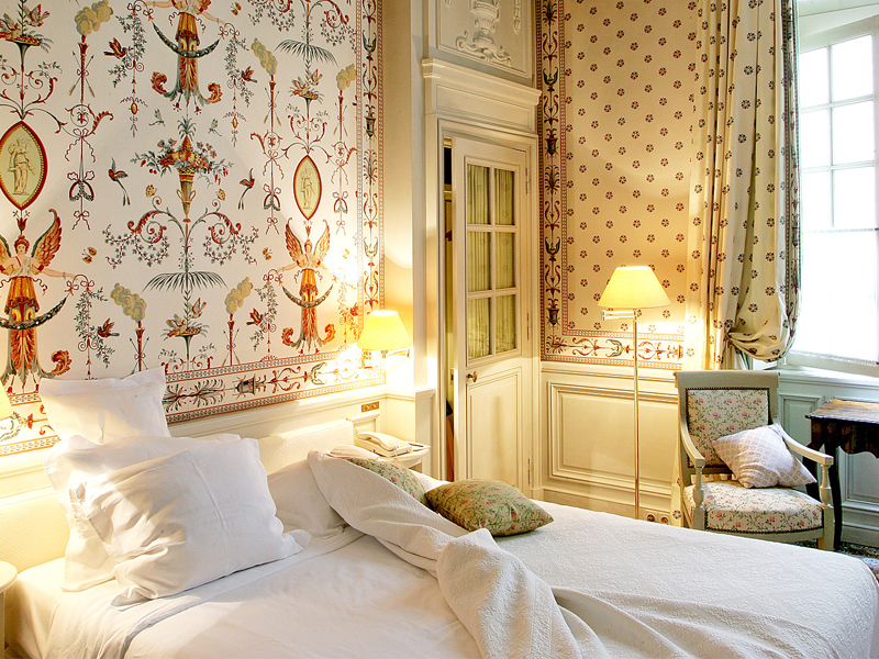 The i-escape blog / Grande Dames: 9 fabulous reasons you should stay at a historic hotel / La Mirande