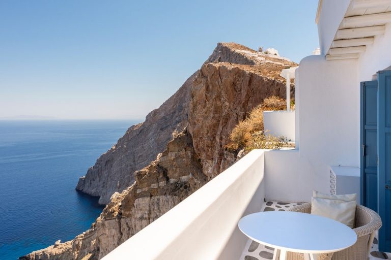 The i-escape blog / An insider's guide to Folegandros