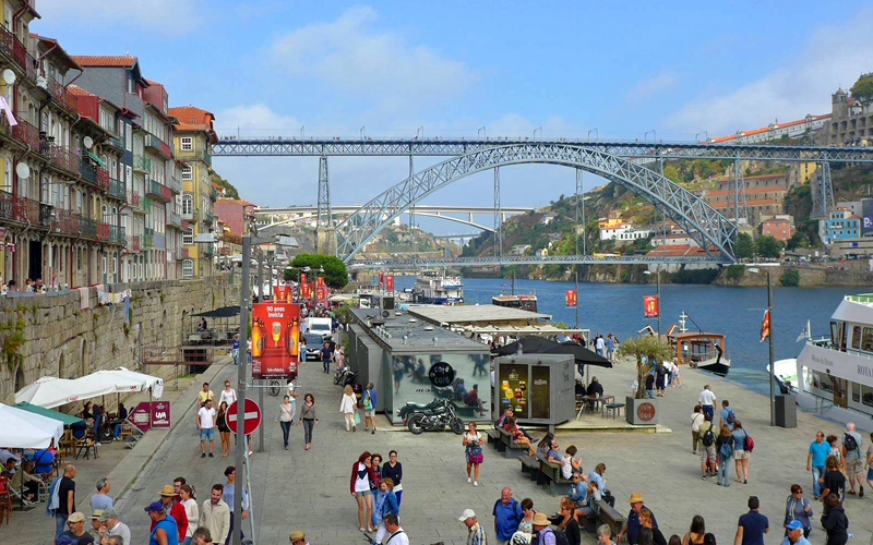 i-escape blog / 10 reasons why Portugal is perfect for a family holiday / Boutique Apartments Porto