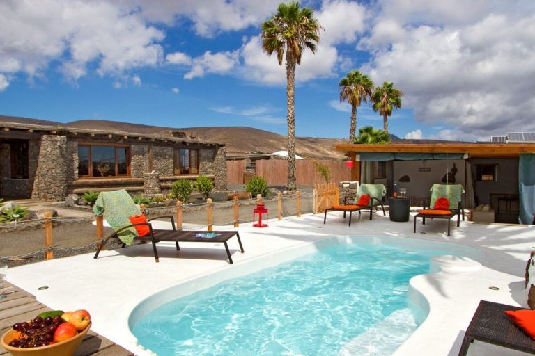 The i-escape blog / Last-minute family holidays for Summer 2019 / Finca de Arrieta