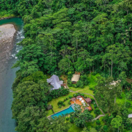 the i-escape blog / The 2024 Hotlist: Your top places to visit / Pacuare Lodge