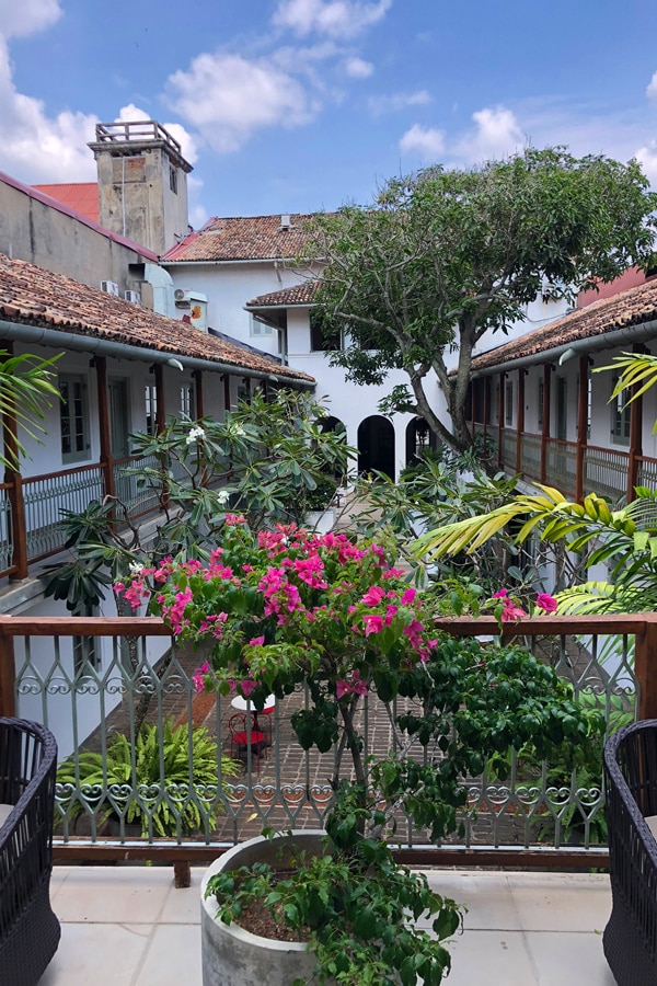 the i-escape blog / A honeymoon tour of Sri Lanka and the Maldives / Fort Bazaar
