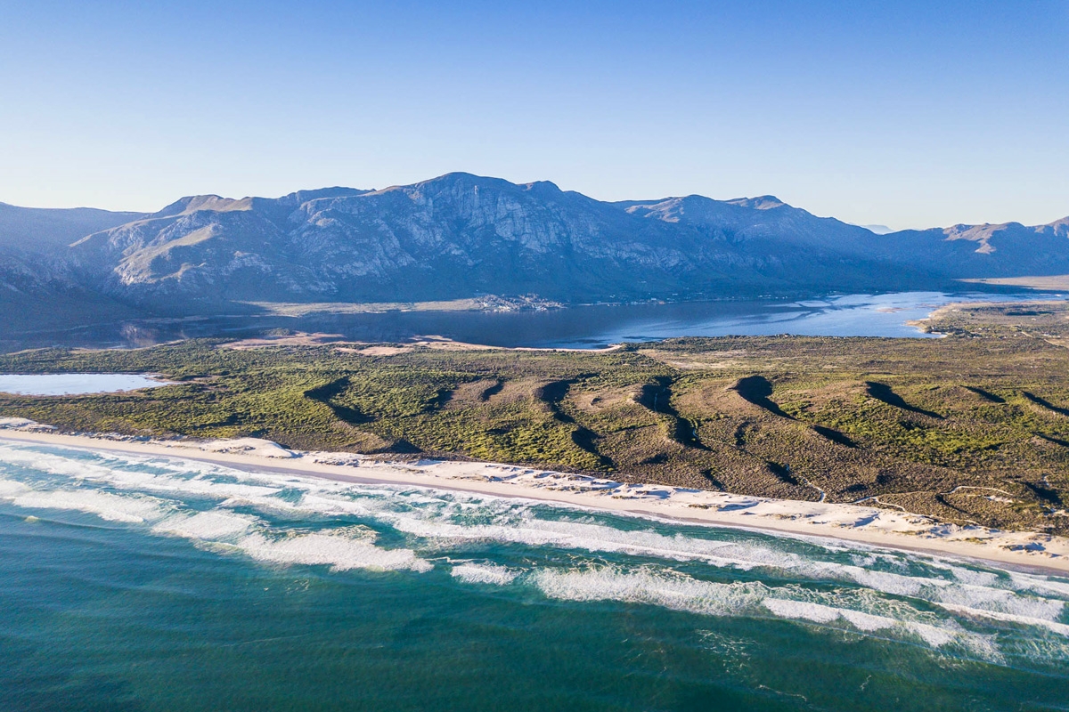 the i-escape blog / where to go in october / Walker Bay, South Africa