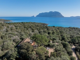 the i-escape blog / where to go in october / Porto Istana Seaview Villa, Sardinia
