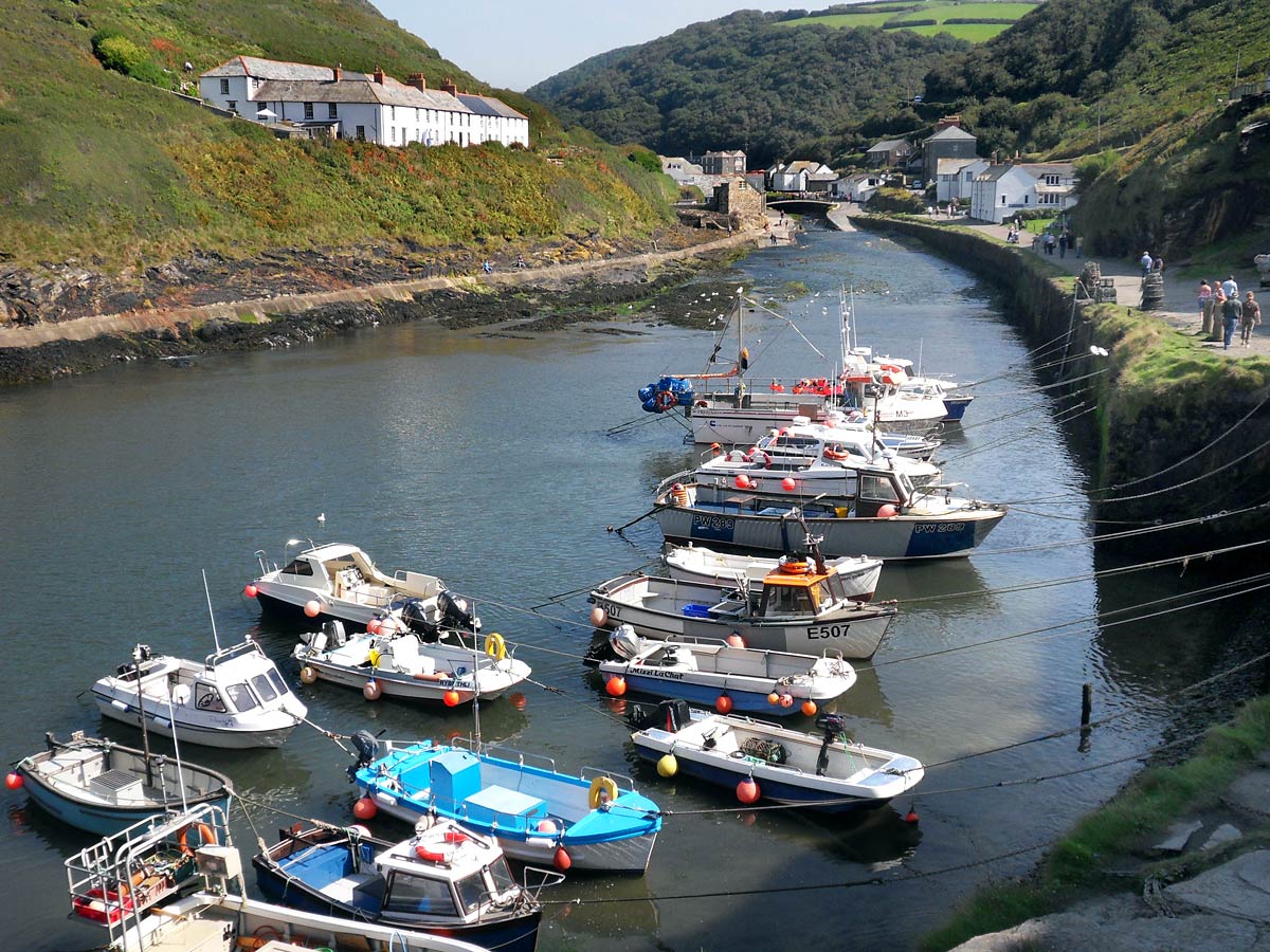 SWCP hiking Boscastle Cornwall